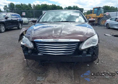 2013 Chrysler 200 Touring из США, поврежденный, VIN 1C3BCBEGXDN703944